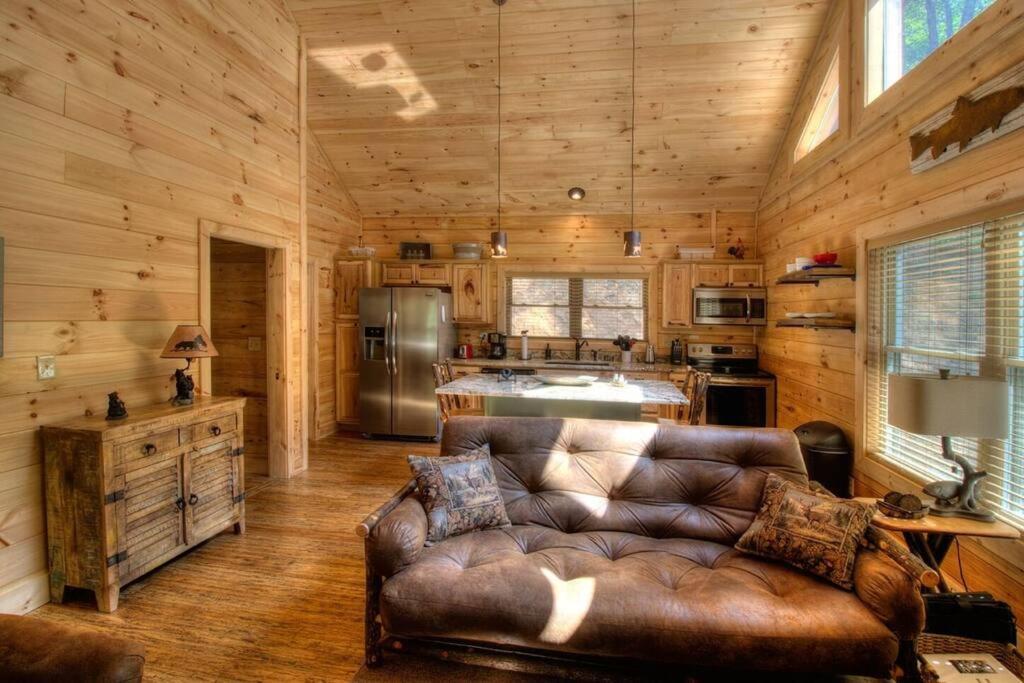 Honeymoon Getaway In Woods Near Noc And Smoky Mtn Rr Villa บรายซันซิตี ภายนอก รูปภาพ